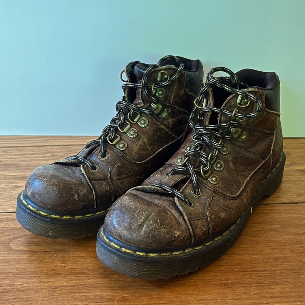 Used Vintage Doc Marten Work Boots Women’s 9